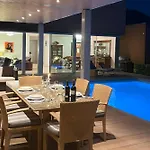 Вилла Dolce With Private Pool Лугано