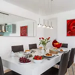 Dolce With Private Pool Lugano