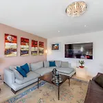 Dolce With Private Pool Lugano