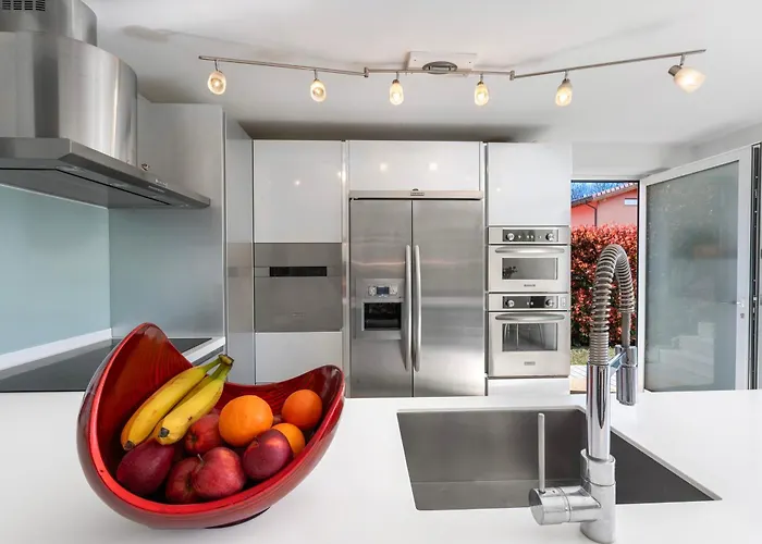 Вілла Dolce With Private Pool