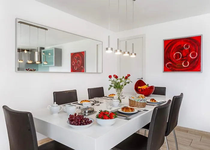 Dolce With Private Pool Lugano