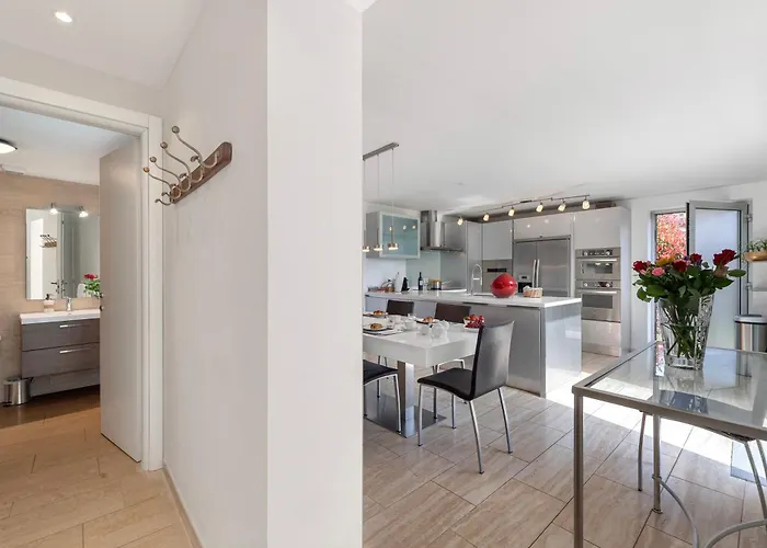 Dolce With Private Pool Villa *