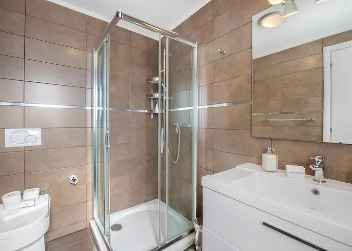 Dolce With Private Pool Lugano