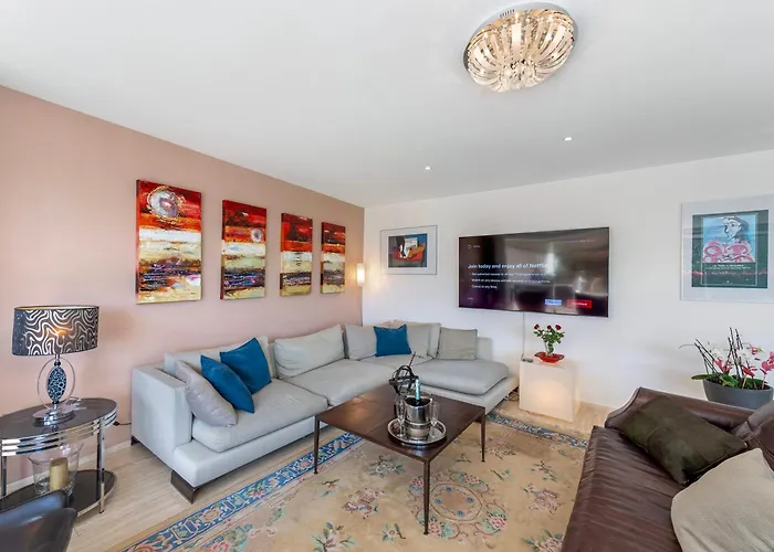 Dolce With Private Pool Lugano